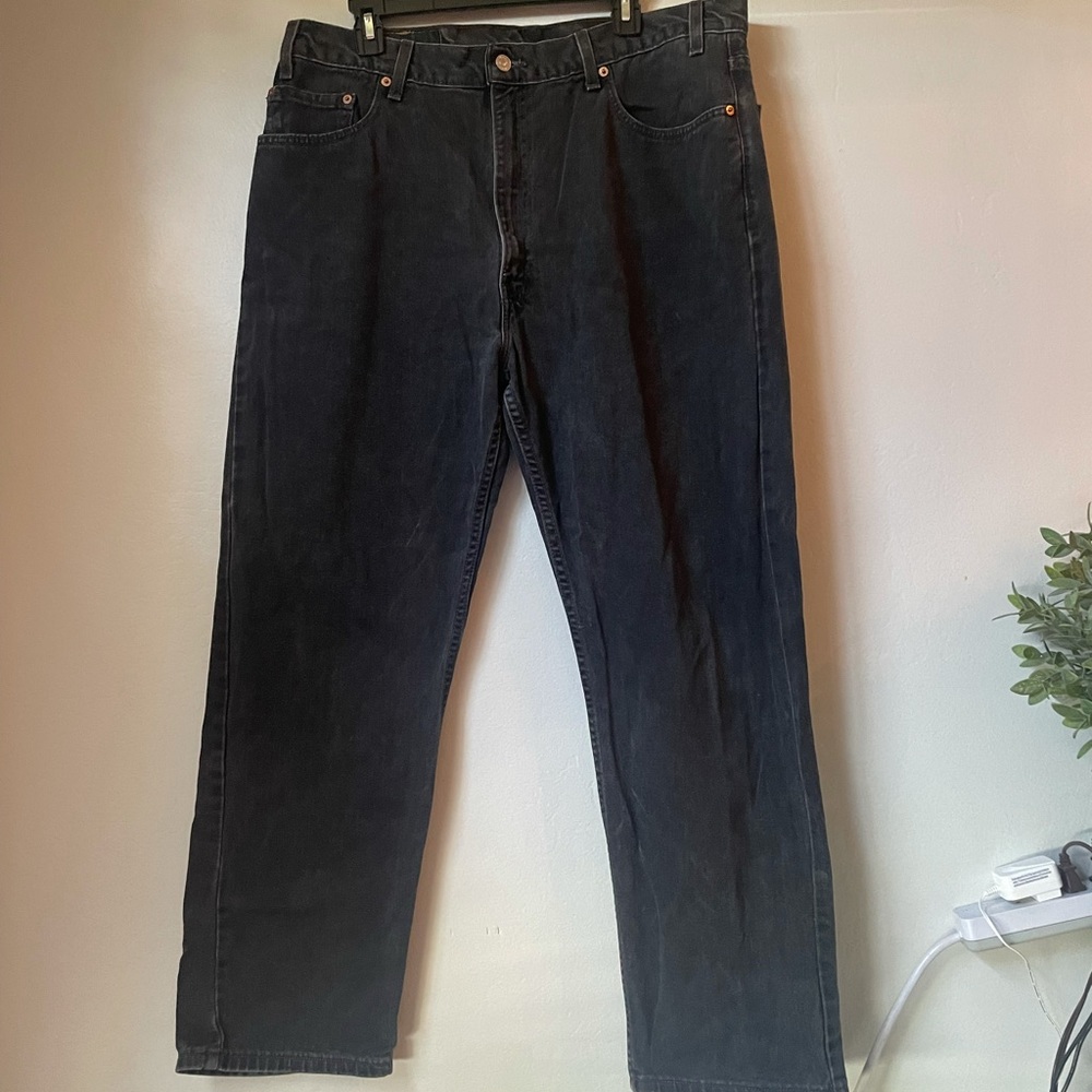 Black 505 regular fit straight leg W 40 L 30 levi’s